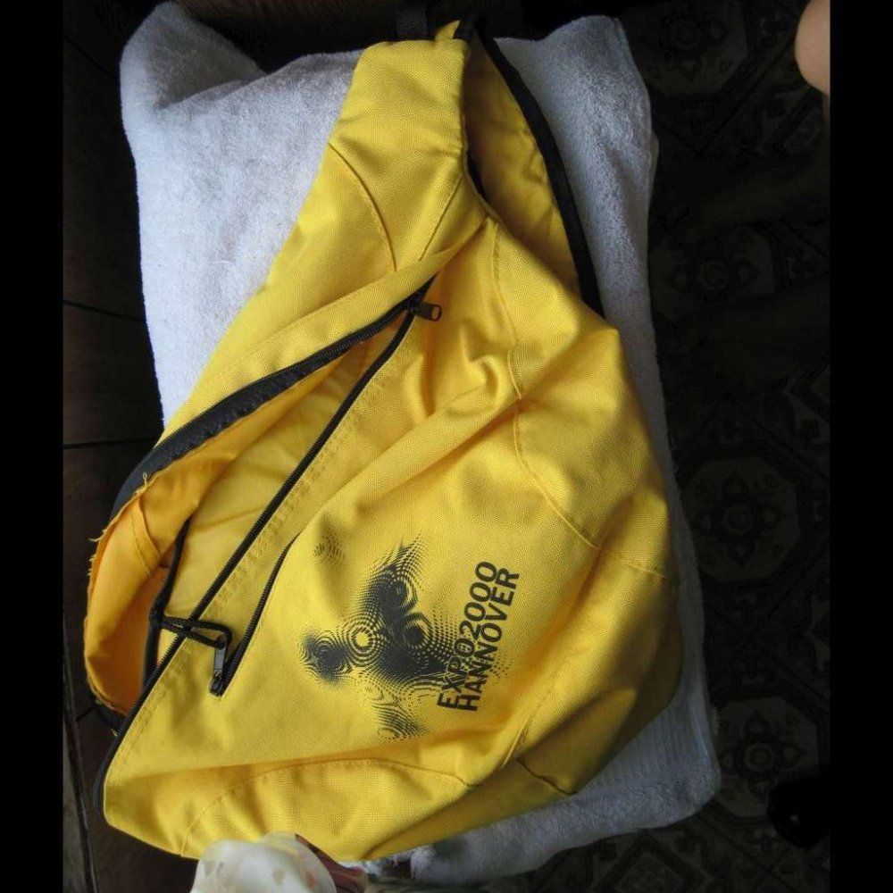 Expo 2000 Hanover Yellow Cross Over Body Back Pack Bag Hook & Loop Visibility